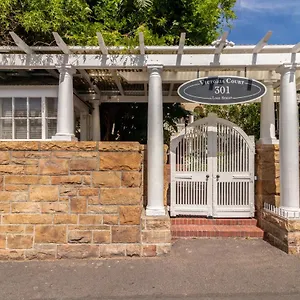 Apartment Historical Victoria Court